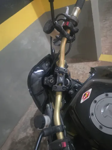 MOTO CB1000R