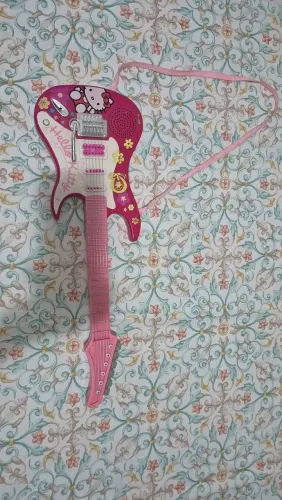 Guitarra Infantil Rosa Hello Kitty
