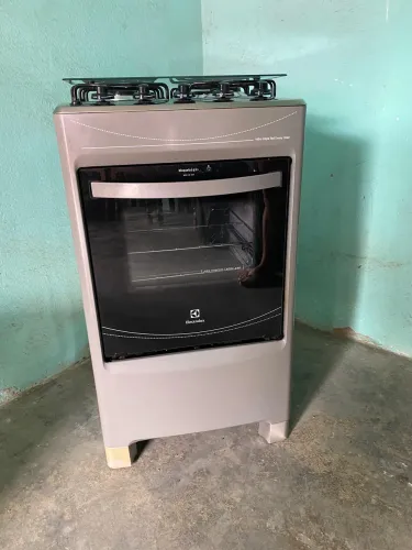 Vende-se fogão 4 bocas 