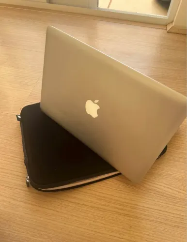 MacBook Pro 13