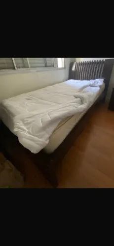 Cama de solteiro madeira