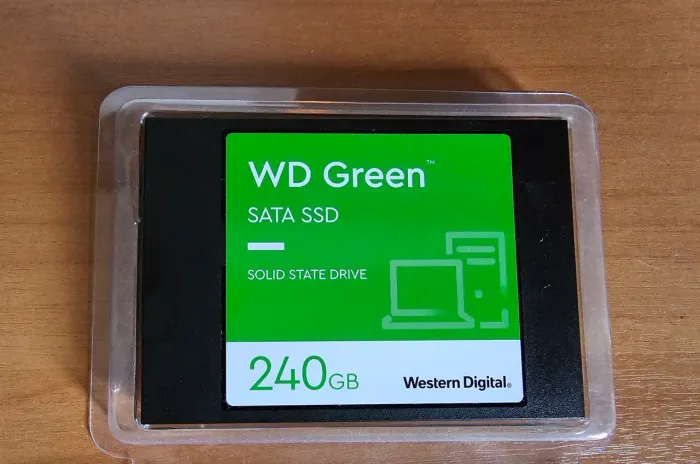 SSD 240GB WD Saude Disco Boa 77%