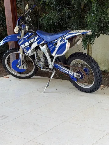 Moto Yamaha dois tempo