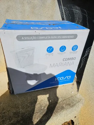 Vaso sanitario completo na caixa novo.