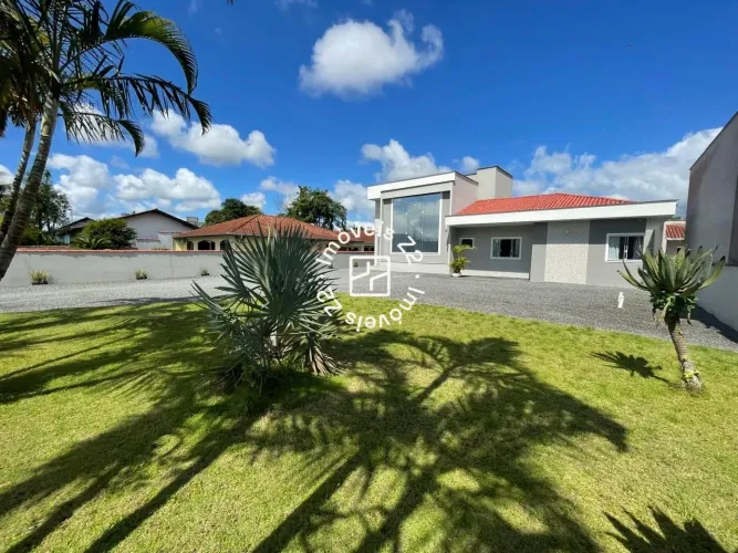 CASA PLANA AVERBADA A VENDA NO BAIRRO VILA NOVA