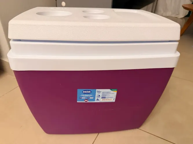 Caixa térmica Mor 34l_ Novíssima