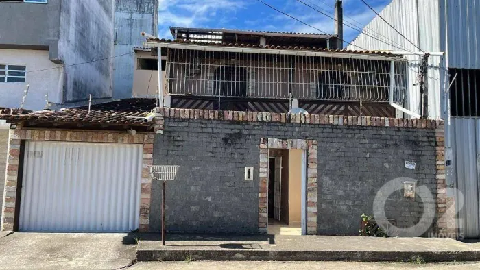 Casa com 5 dormitórios à venda por R$ 799.000 - Sol e Mar - Macaé/RJ