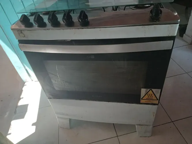 VENDO UM FOGAO ATLAS 5 BOCAS SEMI NOVO