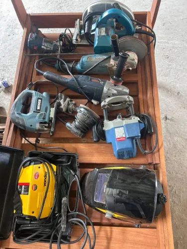 Vendo máquinas de serra boas máquinas todas juntas