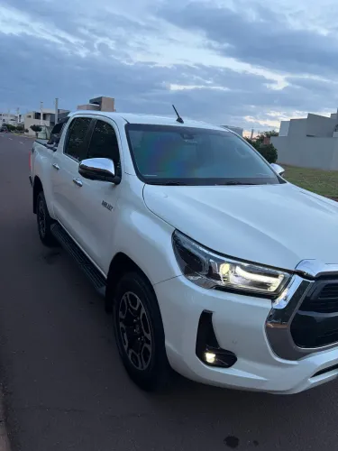 Toyota Hilux CD SRX 4X4 2.8 TDI 16V Diesel Aut. 2022