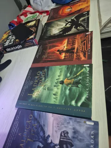 SÉRIE COMPLETA PERCY JACKSON