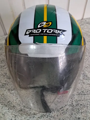 Capacete