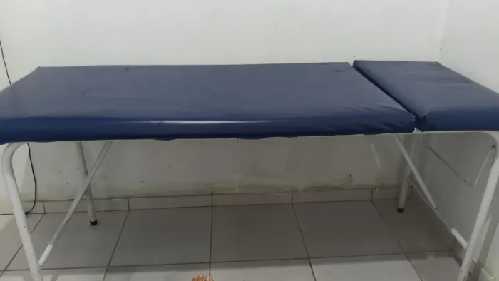 Vende-se uma maca