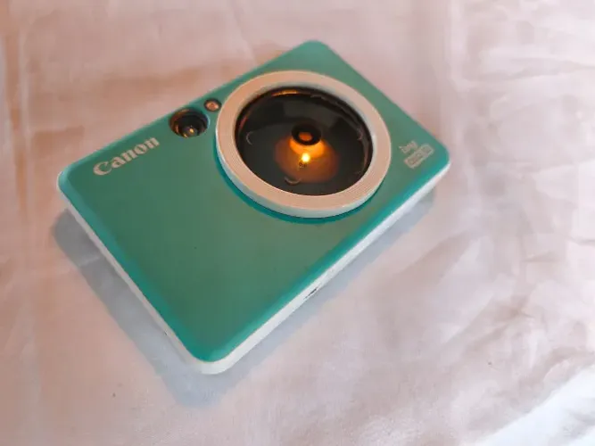 Camera Canon Iwy Click 2 - Sem tampa traseira