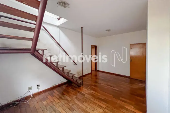 Cobertura à venda com 3 quartos, suíte, churrasqueira e jacuzzi