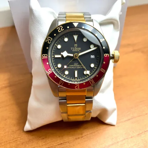 Relógio tudor Geneve black bay GMT automatico 41mm