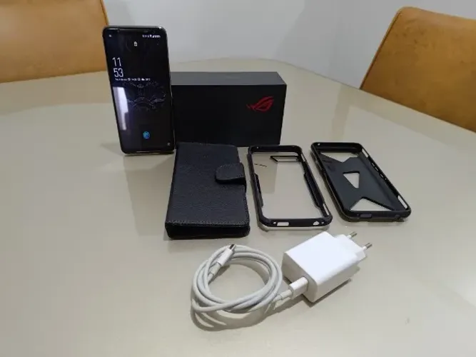 ROG Phone 2 128GB / 8GB RAM - Impecável - Completo