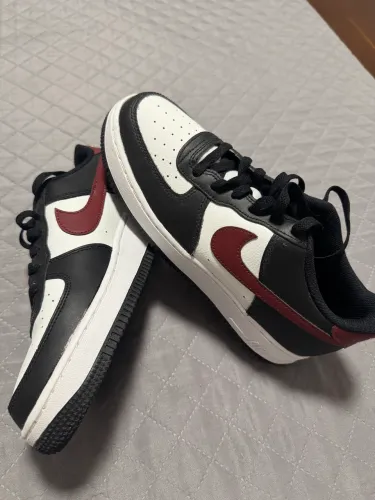 Tênis Nike Air Force 1 LE