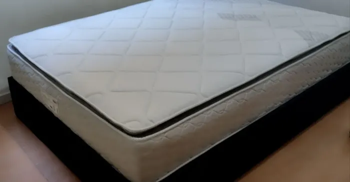 Vendo cama casal