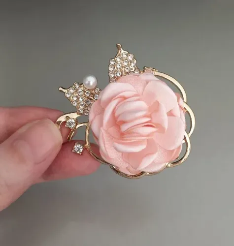 Broche de Flor com Tecido Rosa (novo)