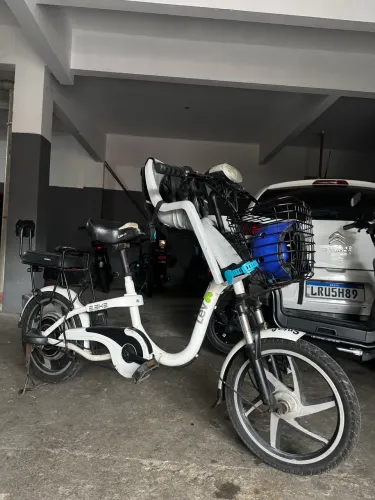 Bicicleta eletrica LEVE 