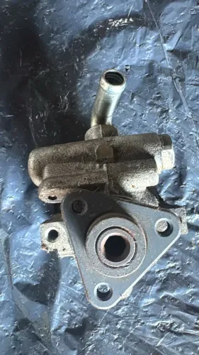 BOMBA DE DIREÇÃO HIDRAULICA FIAT STRADA/LINEA 13/21