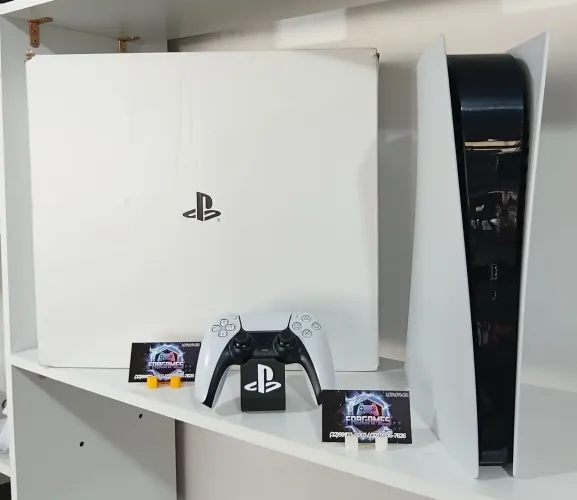 PS5 FAT 825GB DIGITAL. Garantia 3 meses aqui na LOJA FABGAMES. Loja física