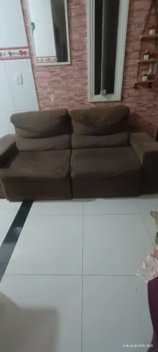 Vendo um sofá retrátil 3 lugares