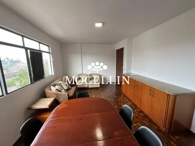 Apartamento com 107 m², 3 quartos sendo 1 suíte para alugar no bairro Rebouças.