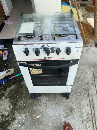 Fogão com forno funcionando