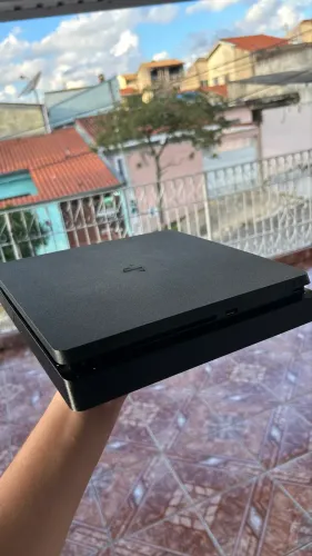 PlayStation 4 Slim 1TB