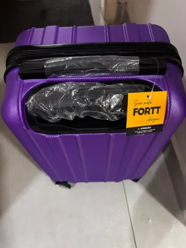 Vendo mala 360 nova que suporta ate 10 kg urgentemente