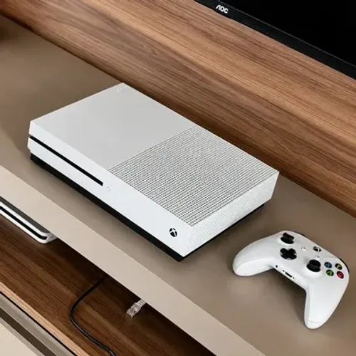 xbox one s 1TB usado