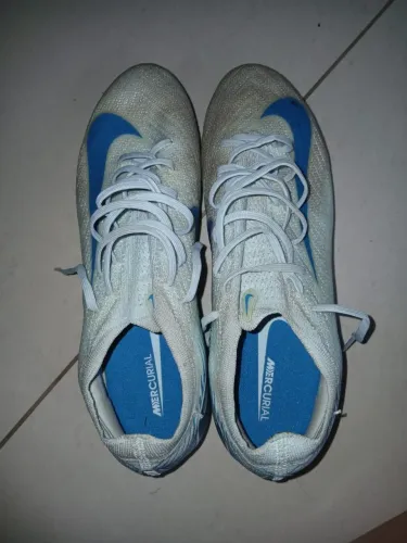 Chuteira nike
