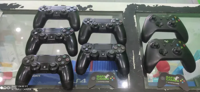 Controle PS4 Sony Original 199 e Controle Xbox One 269 Original em até 18x!Temos jogos!