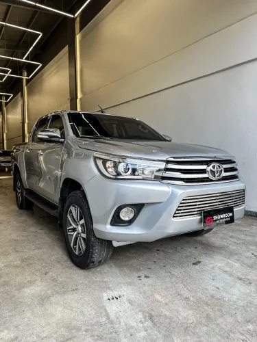 Toyota Hilux CD SRX 4X4 2.8 TDI 16V Diesel Aut. 2017