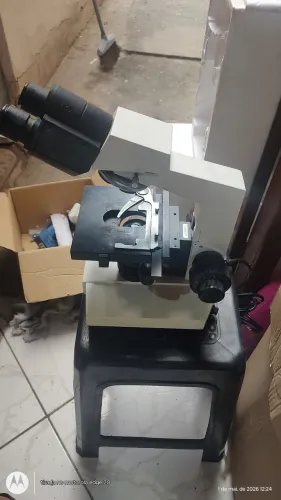 Microscópio UNICO