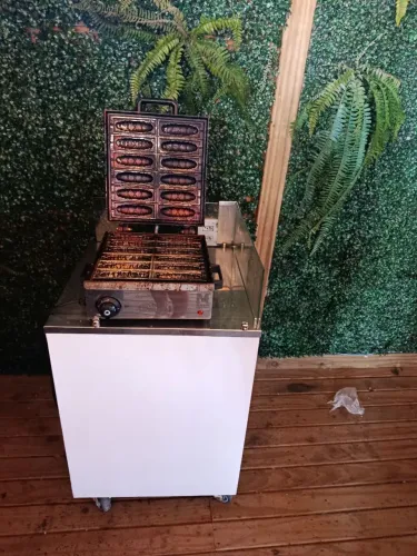 Crepeira 12 camadas + prateleira com rodas e gaveta para guardar produtos