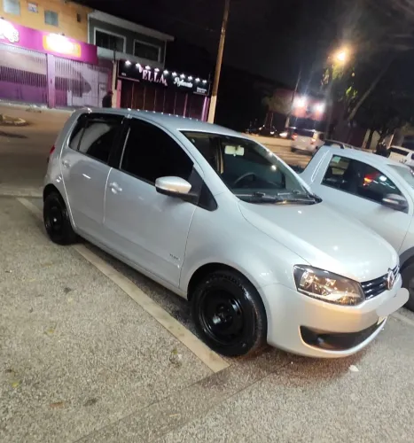 Volkswagen Fox 1.0 MI Total Flex 8V 5P 2013