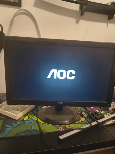 Monitores AOC