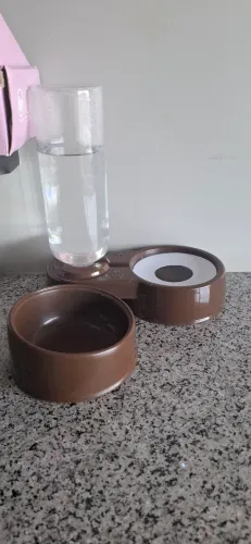 Bebedouro e Comedouro