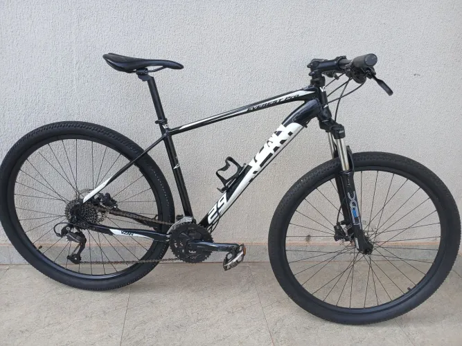 Vzan Everest Pro aro 29
