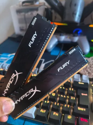Kit 2x Memórias Kingston Fury DDR 4 8GB 3200Mhz