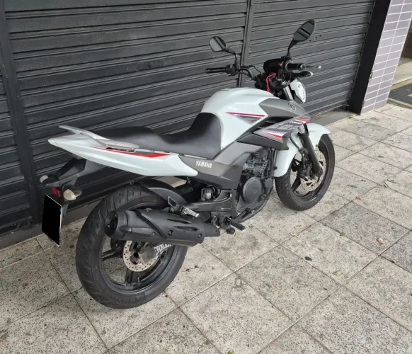 Moto Fazer 250