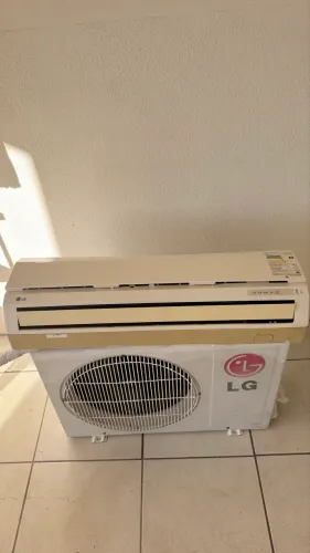 Vendo ar condicionado 12.000btus instalado