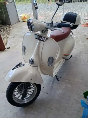 Vendo Scooter eletrica