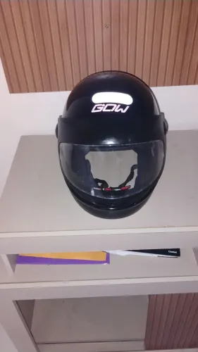 Capacete gow