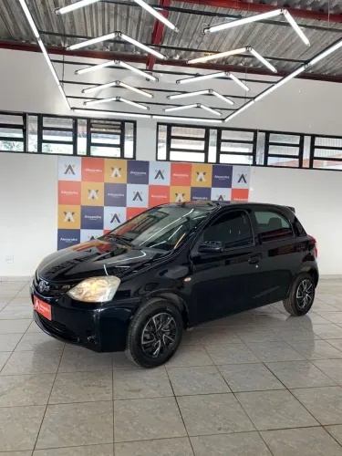 Toyota Etios X 1.3 Flex 16V 5P Mec. 2013