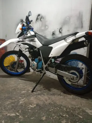 Tornado 250  2004  em dias