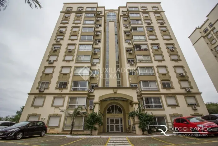 Cobertura à venda no bairro Cavalhada com 135 m² e 3 dormitórios/quartos.